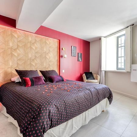 Les Gites De Laure - O Lit Divin, Instant De Volupte, Balneo Sauna, Climatisation, Netflix, 160M De La Cite Medievale Каркасон Екстериор снимка