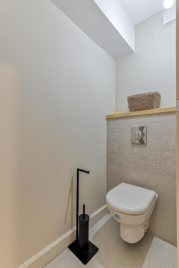 Les Gites De Laure - O Lit Divin, Instant De Volupte, Balneo Sauna, Climatisation, Netflix, 160M De La Cite Medievale Каркасон Екстериор снимка
