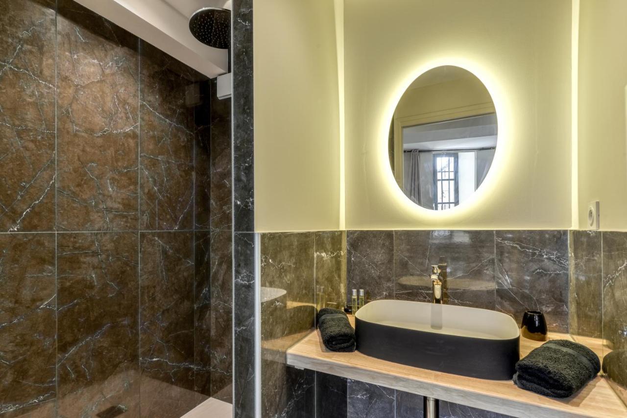 Les Gites De Laure - O Lit Divin, Instant De Volupte, Balneo Sauna, Climatisation, Netflix, 160M De La Cite Medievale Каркасон Екстериор снимка